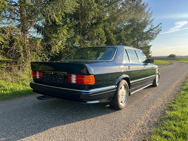 «Один из самых редких седанов Mercedes-Benz за всю историю этой величайшей немецкой марки» продают в России. Это Mercedes-Benz S-класса в кузове W126 с доработкой AMG